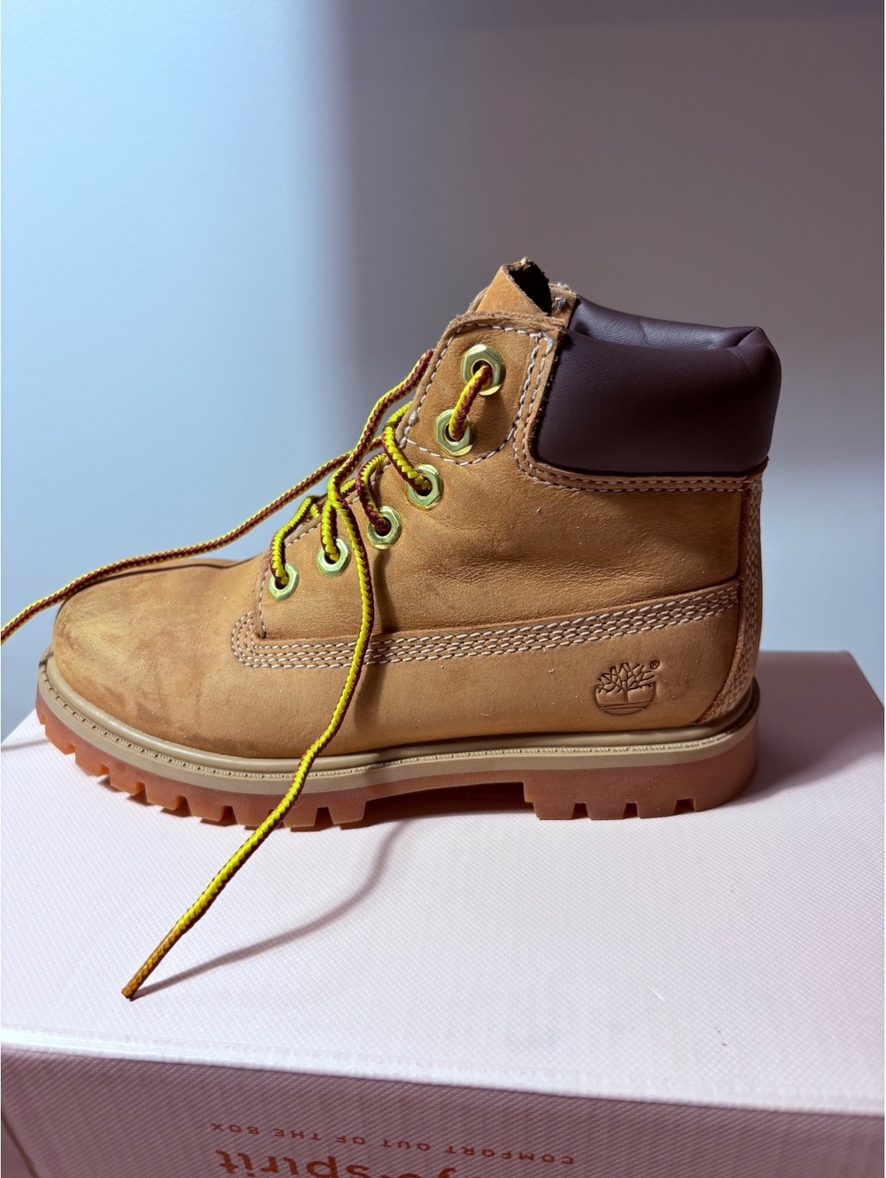 Timberland Boys' Tan Nubuck Leather Boots with Primaloft Insulation, Size 12 US